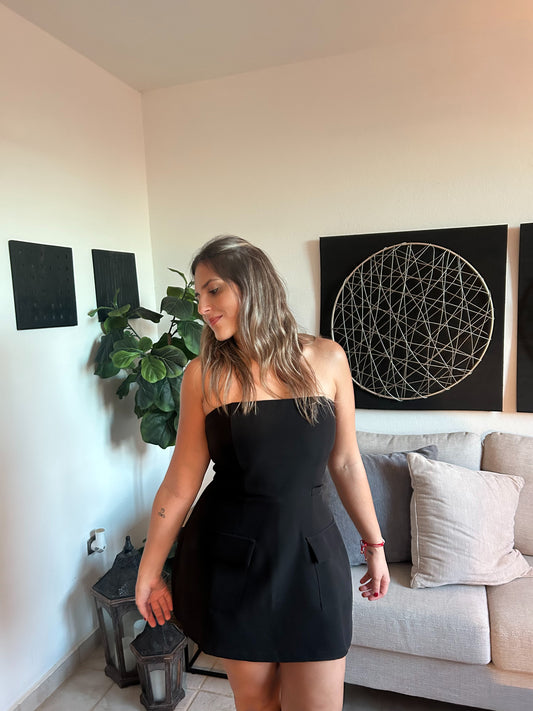 Essential Black Mini