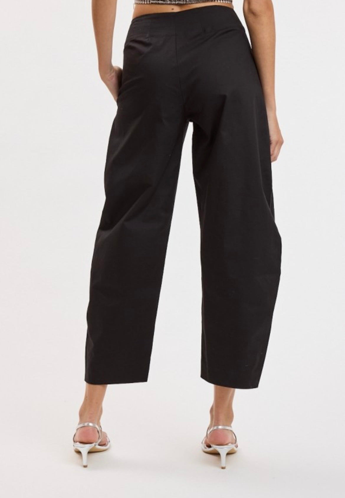 Essential Barrel Pants