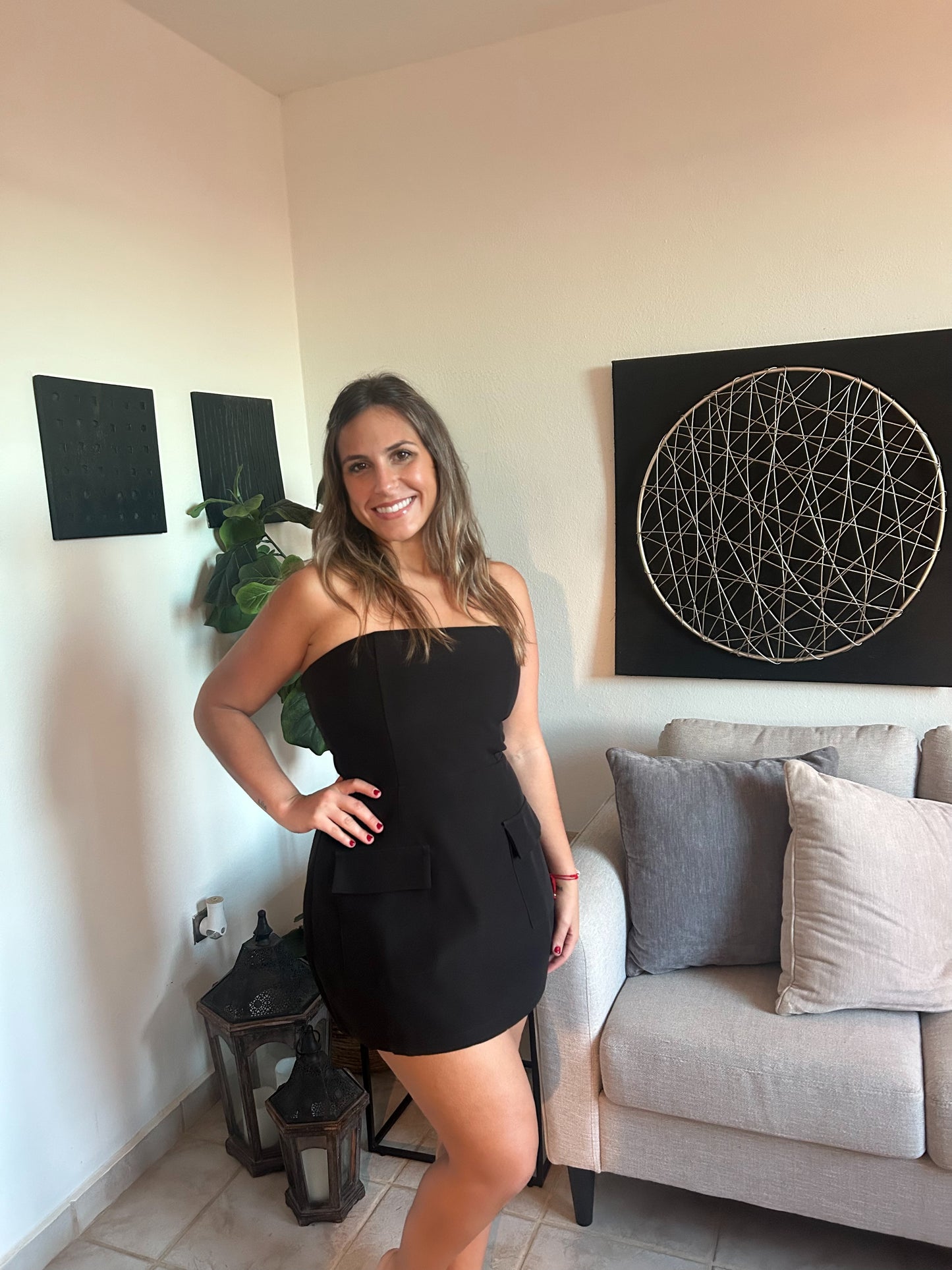 Essential Black Mini