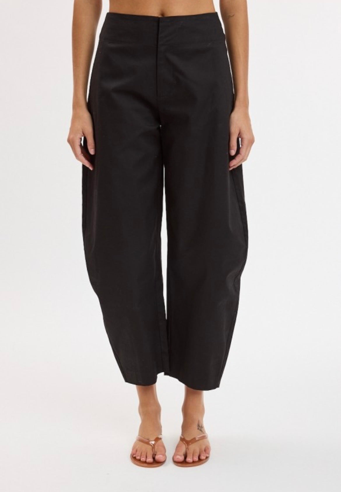 Essential Barrel Pants